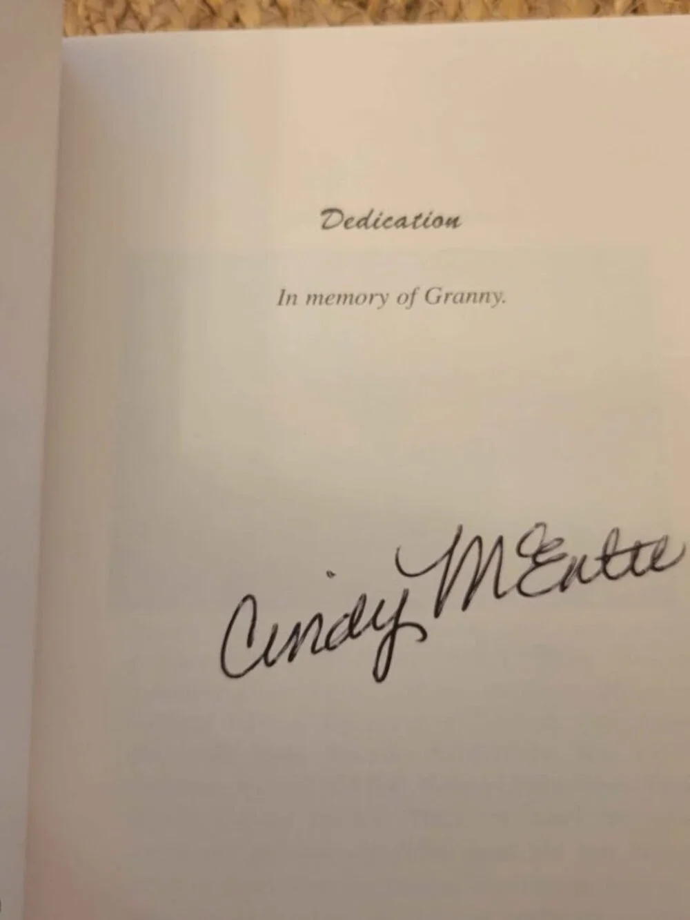 Mo's on the Waterfront: Tradition Turned Legend by Cindy McEntee **(Signed)**